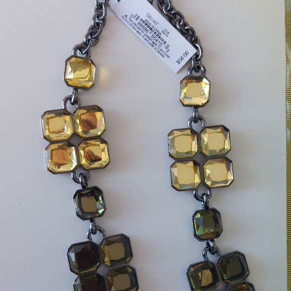 3/$50 Kensie Stone Drama Collar Necklace - Picture 2 of 3